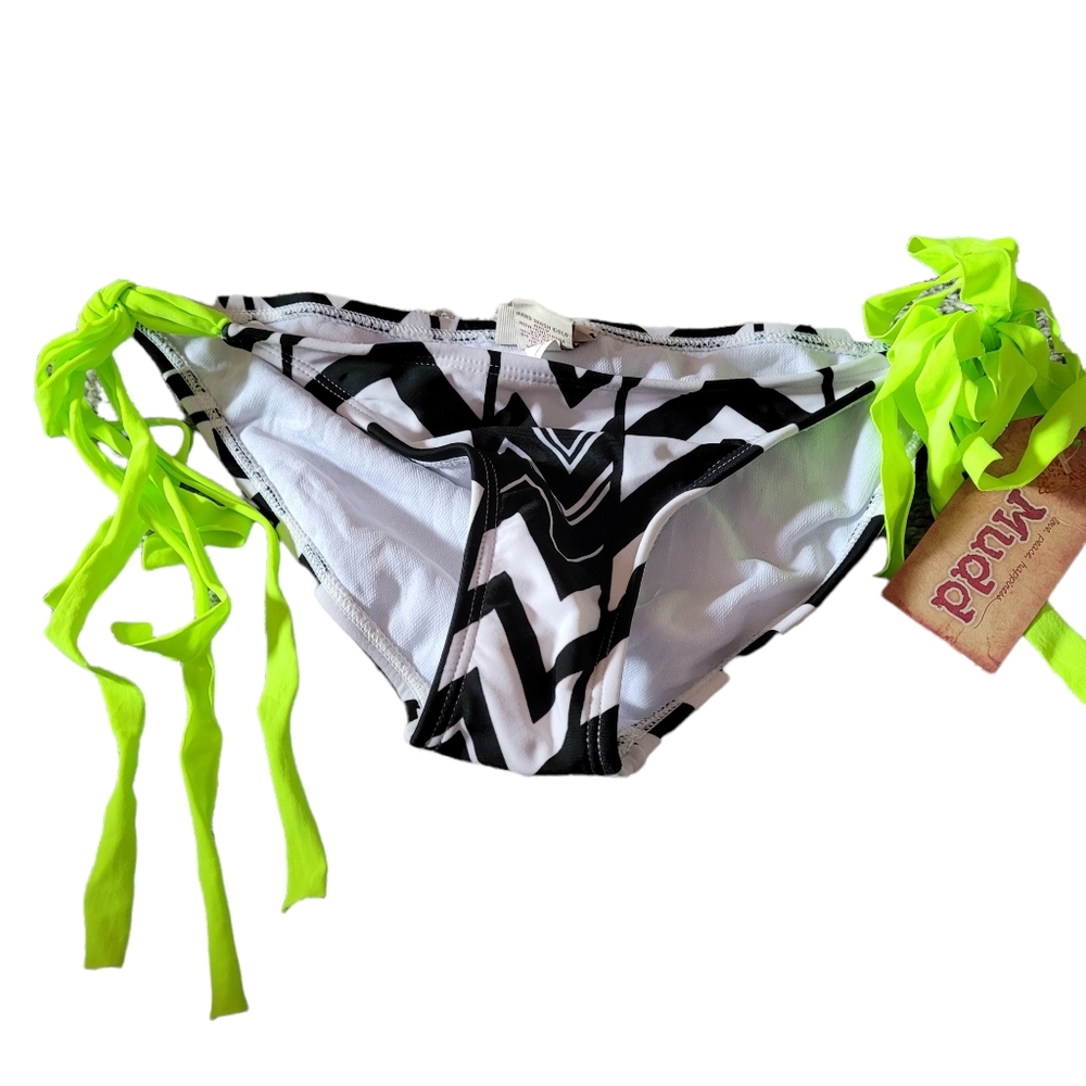 *Sale* NWT Mudd Bikini Bottom XS Green Side Tie Black and White Extra Small Swim